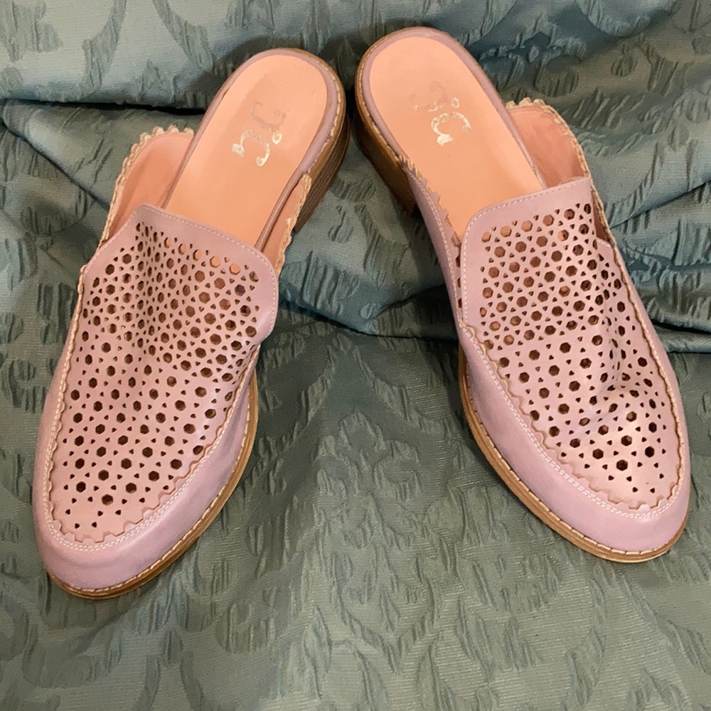 Gently worn a purple fashion shoes